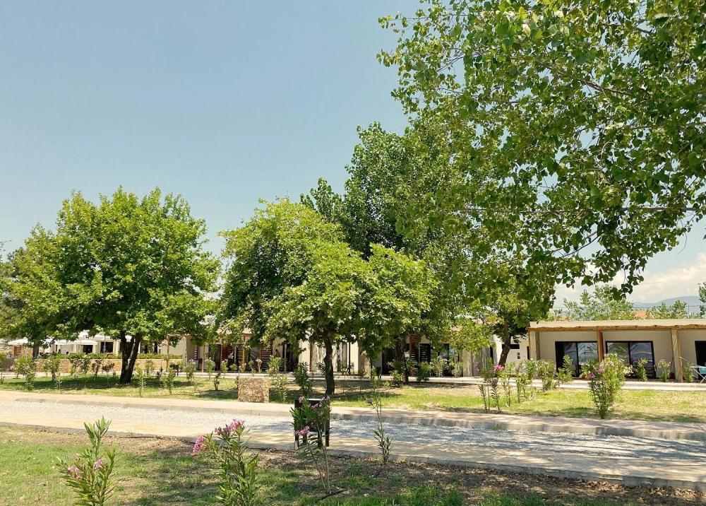 Mareleon Camping Ofrínion Exterior foto