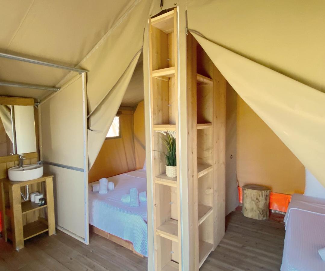 Mareleon Camping Ofrínion Exterior foto