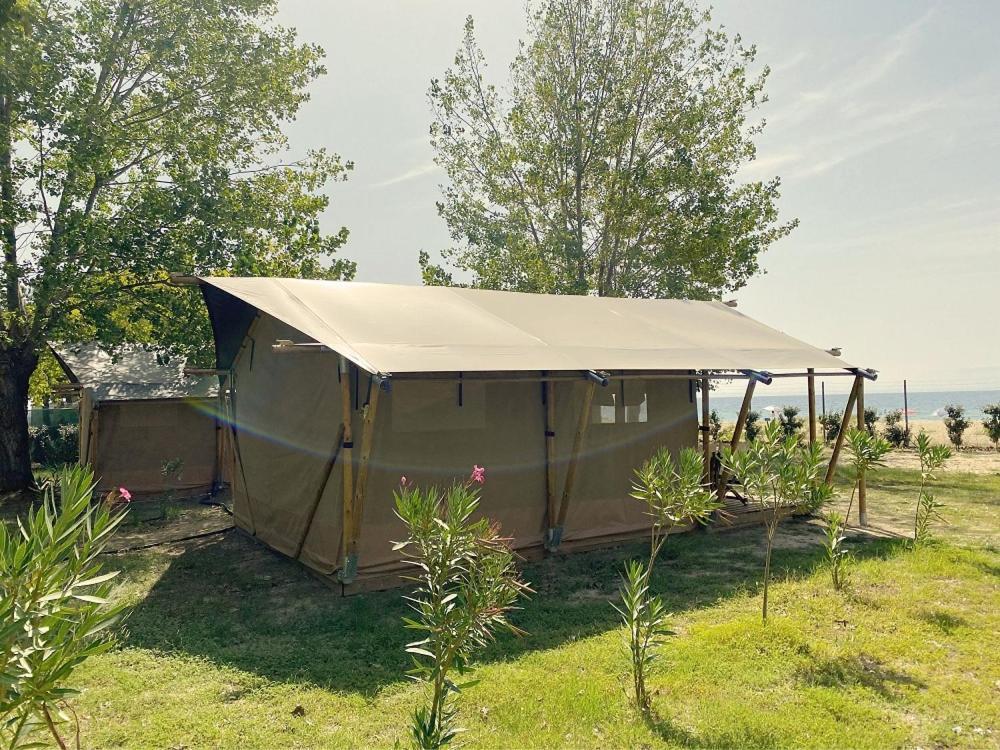 Mareleon Camping Ofrínion Exterior foto